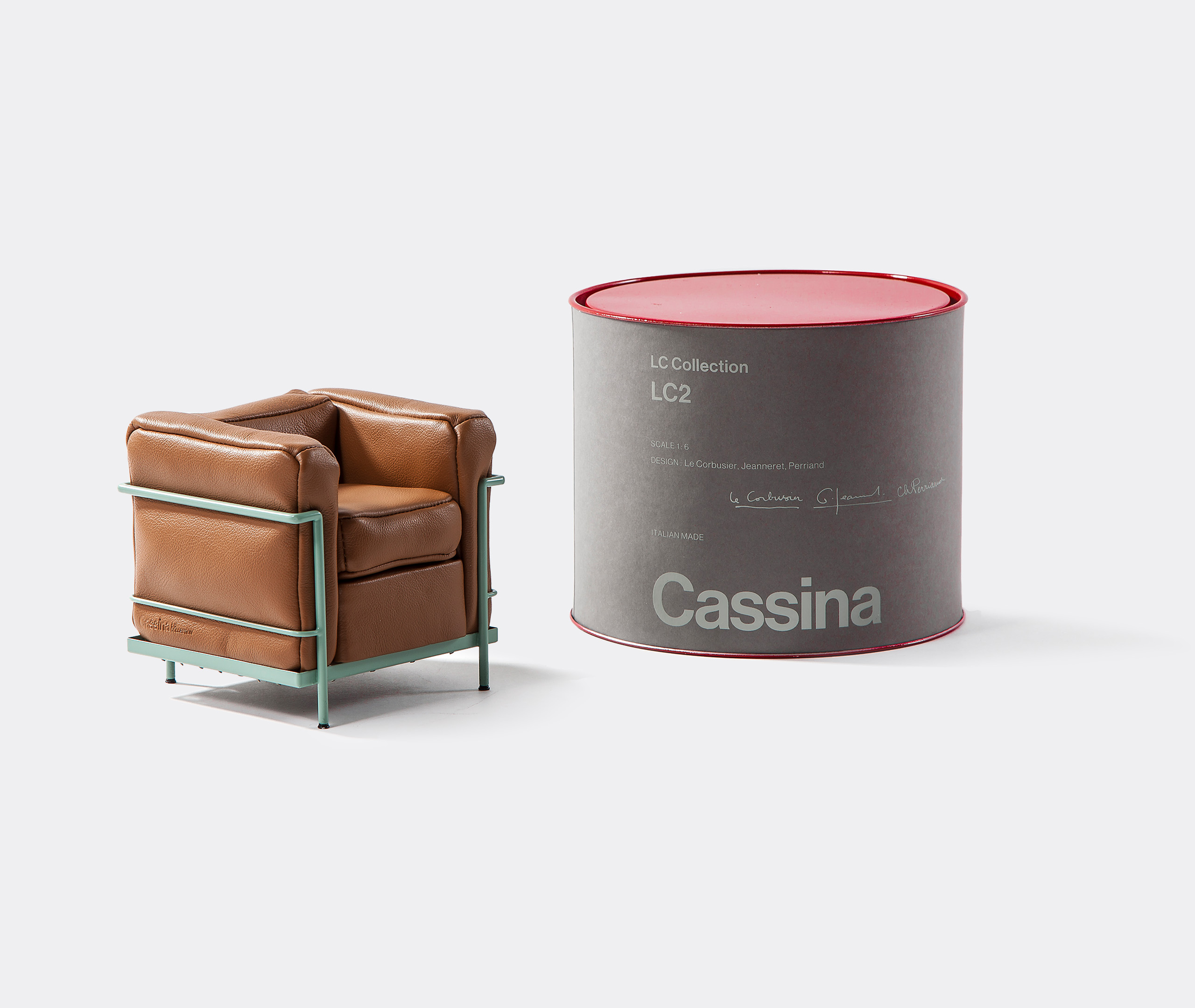 Cassina Decorative Objects Brown Uni In Brown