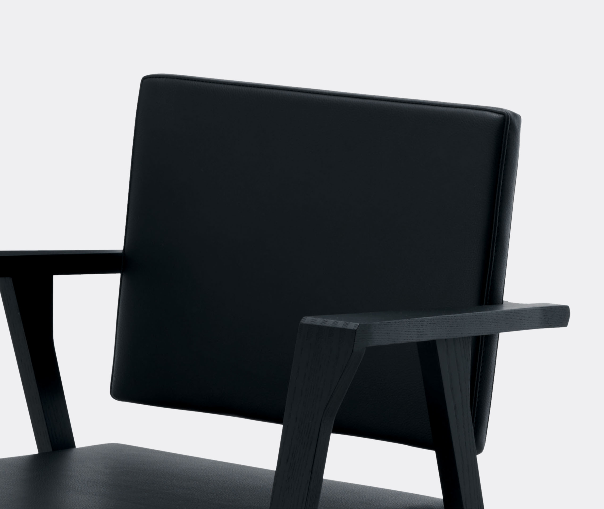 Cassina Seating Black Uni In Black