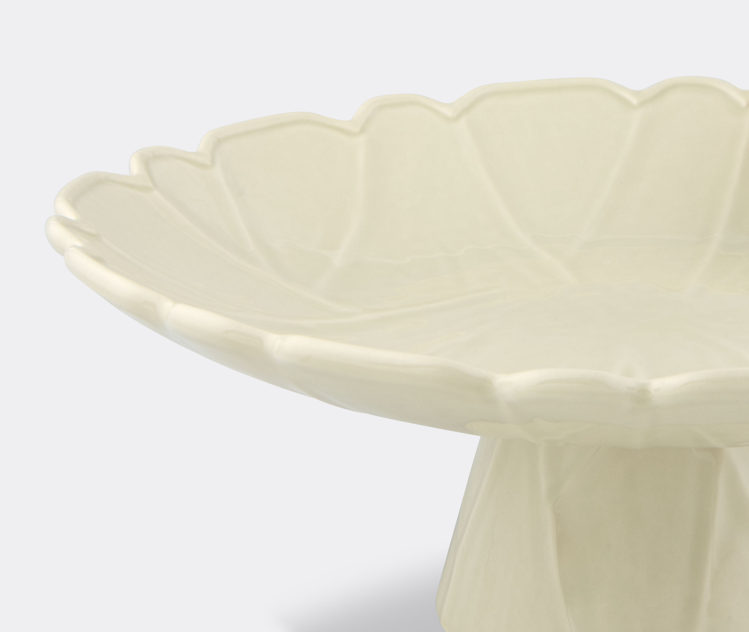 Bordallo Pinheiro Vista Alegre Cloudy Butterflies By Claudia Schiffer Cake Plate 15 In Cream