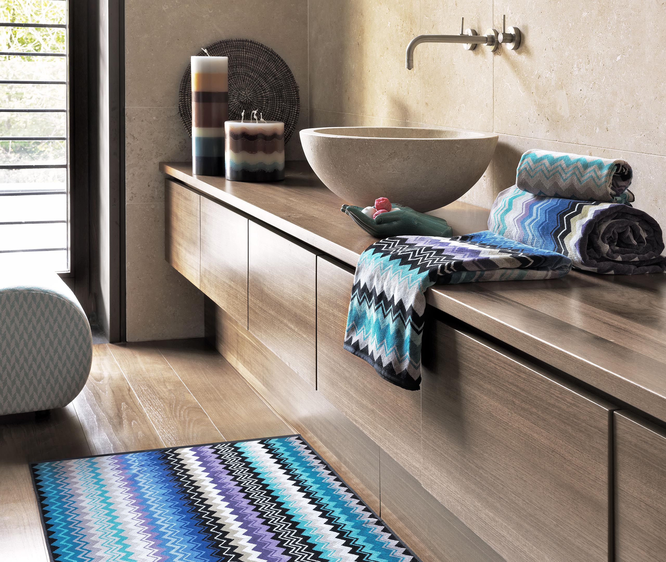 Missoni Zig-zag Print Towel Set In Blue Multicolor