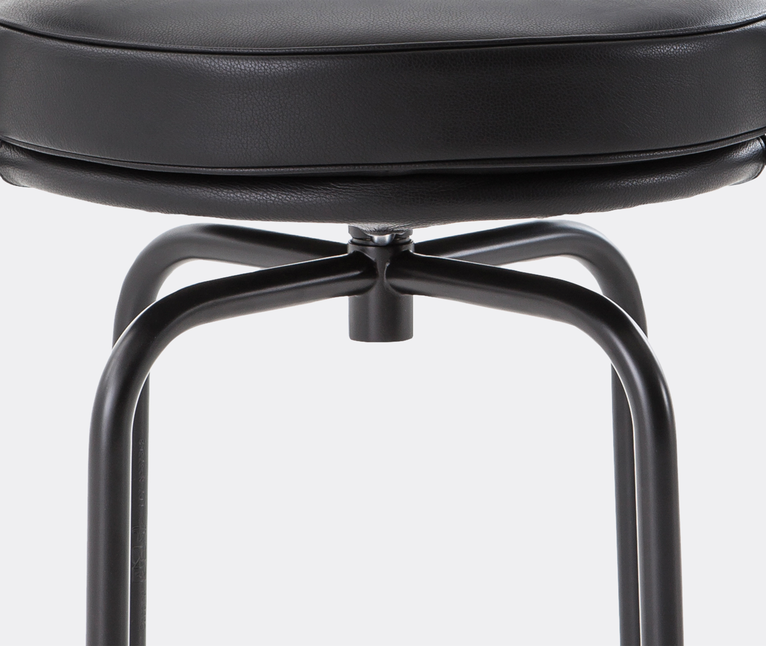 Cassina Seating Black Uni In Black