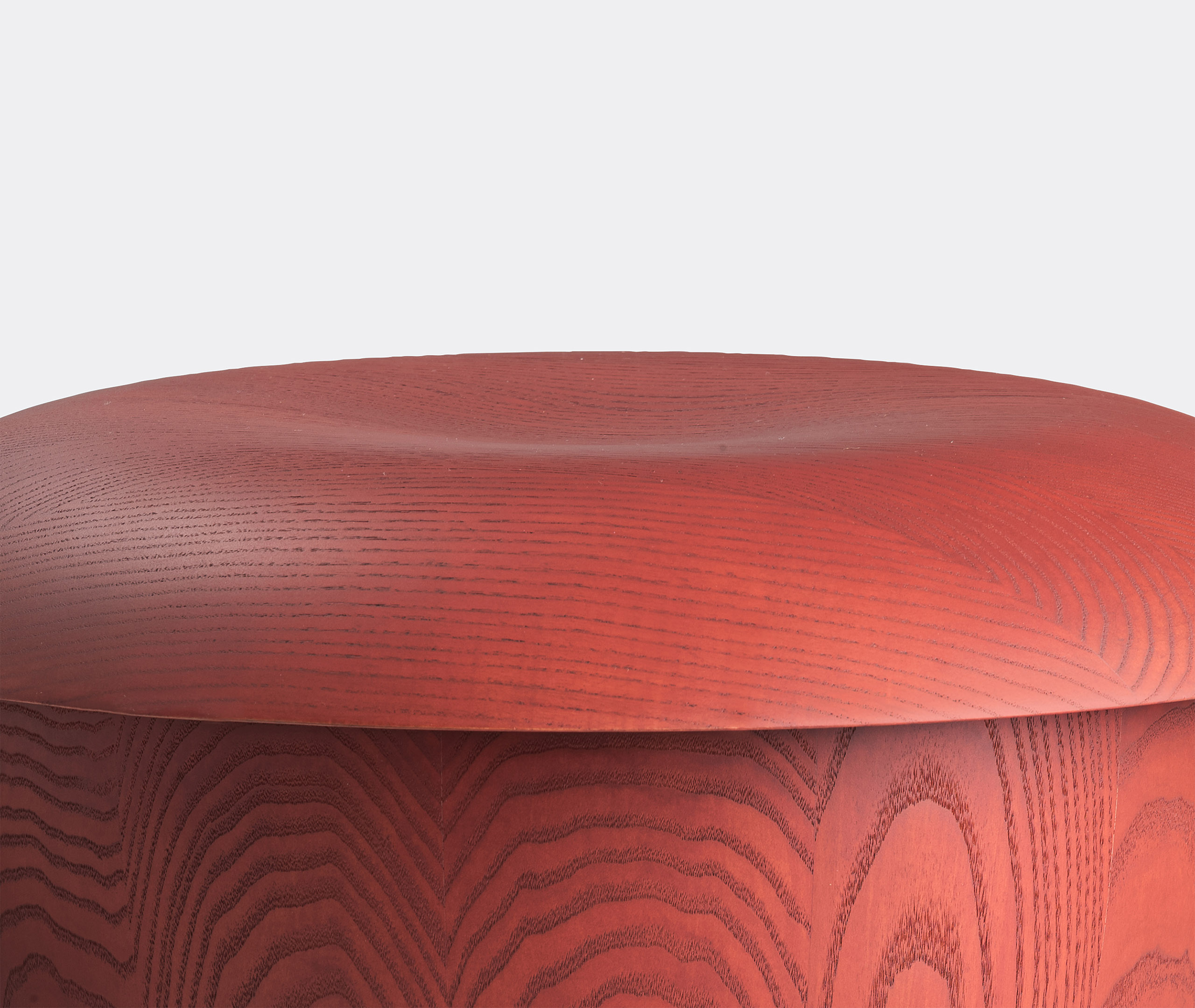 Karakter Seating Red Uni In Red