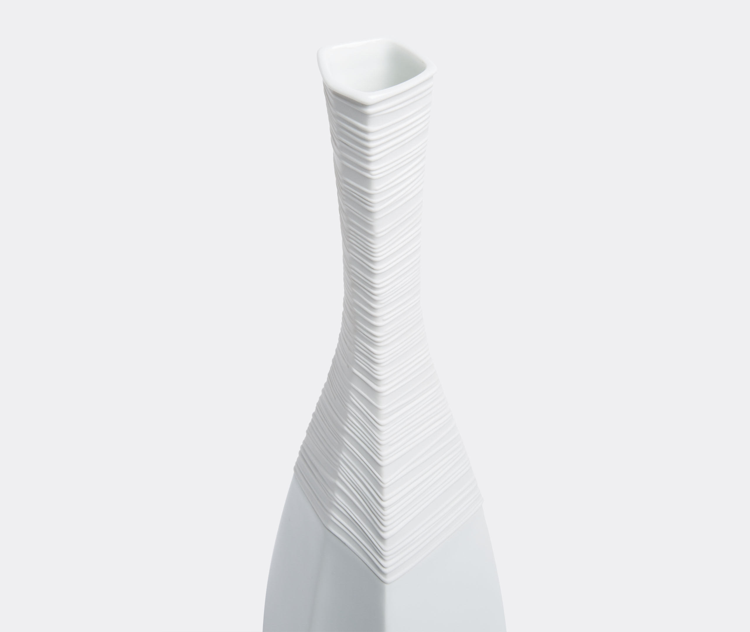 Kpm Berlin Vases White Uni In White