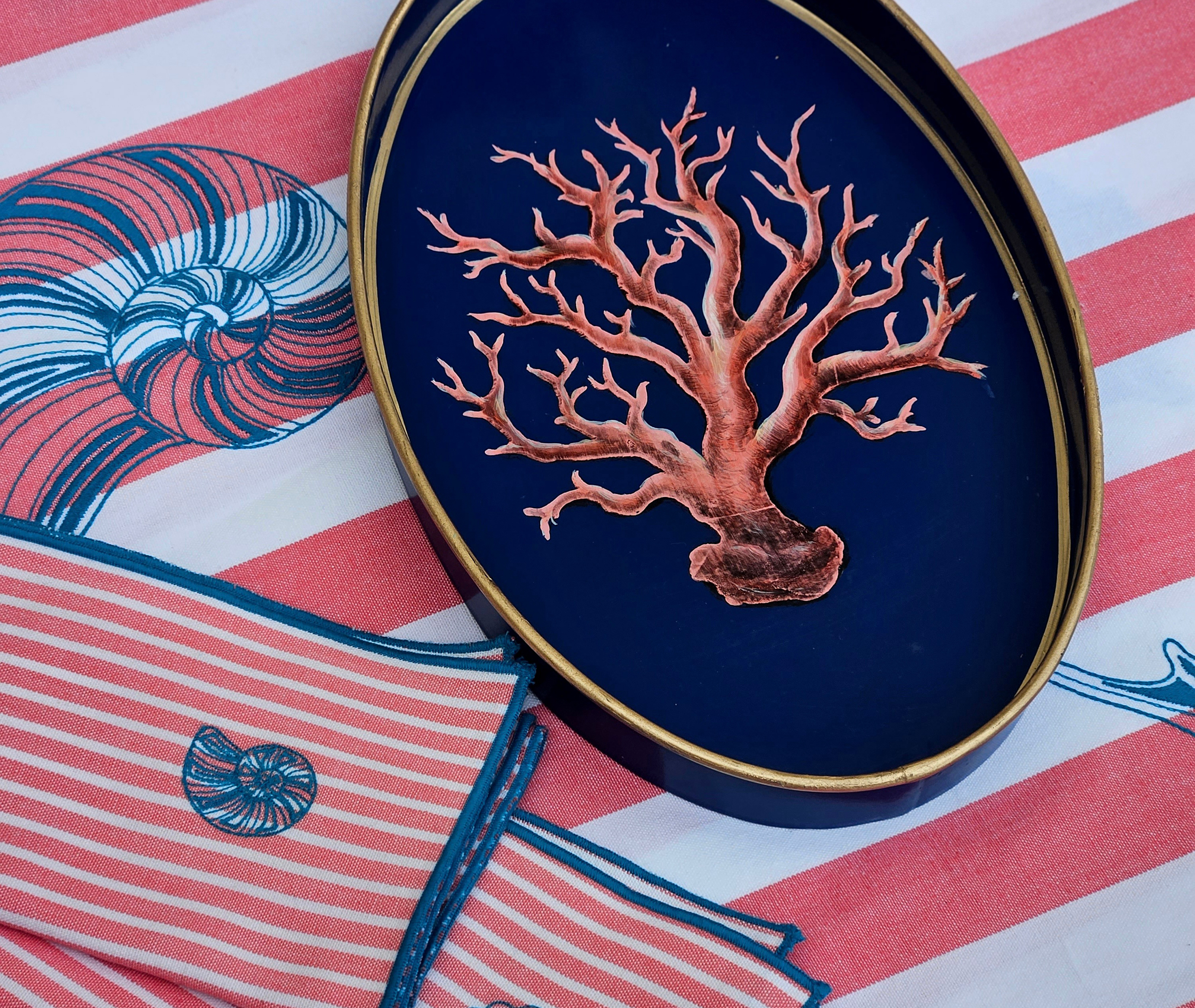 Les-ottomans Serving And Trays Multicolour Uni In Blue